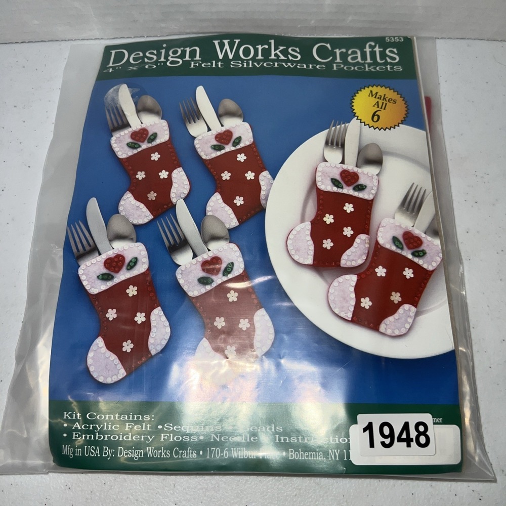 Design Works Felt Jewel Christmas STOCKINGS Pockets  4" x 6" Makes 6